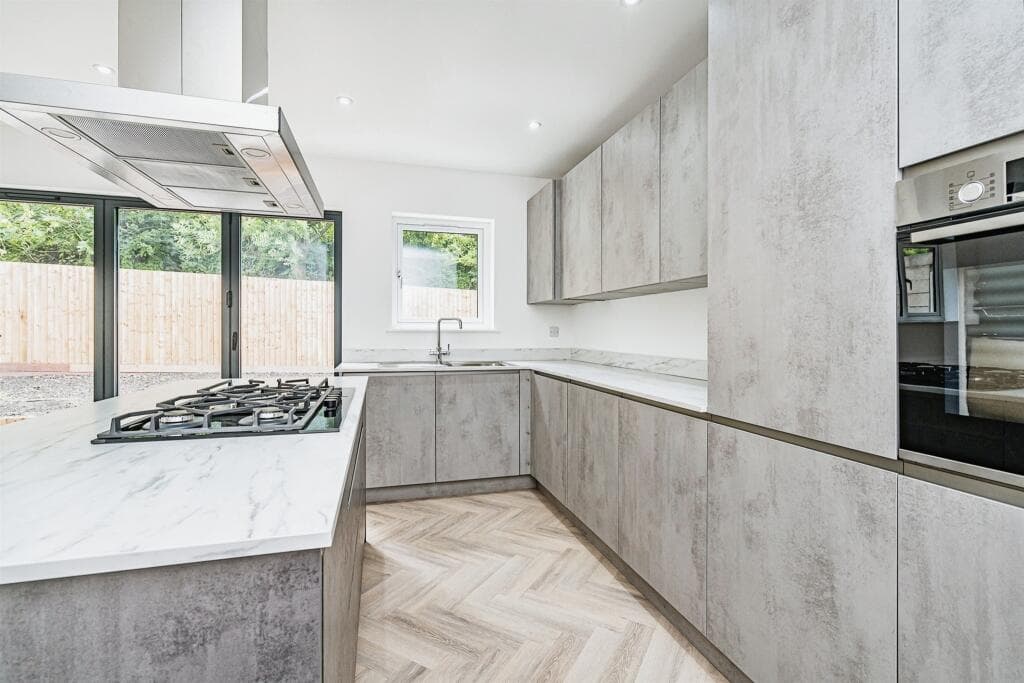 Refurbished home interior by Oricon